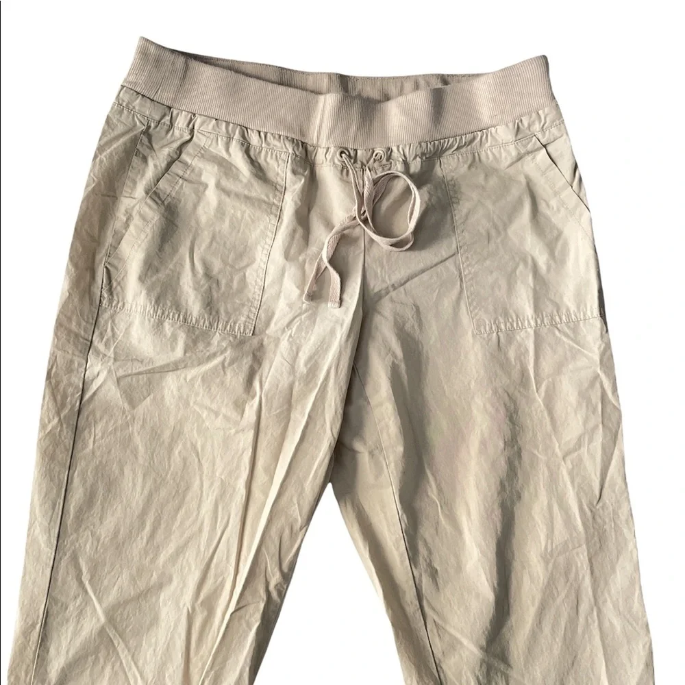 New York & Co Sport Cargo Capri Pants Women Small Mid Rise Khaki Drawstring Sz S